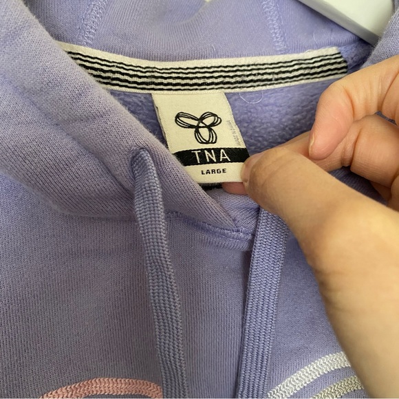 ARITZIA TNA HOODIE - Picture 2 of 4